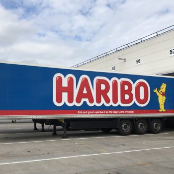 Vrachtwagenbelettering Haribo