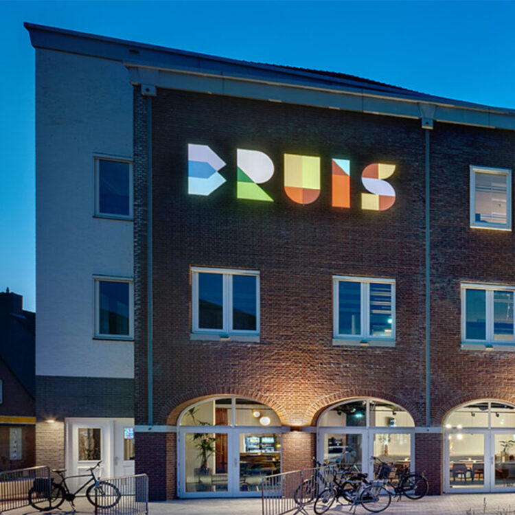 Lichtreclame - Bruis Bladel