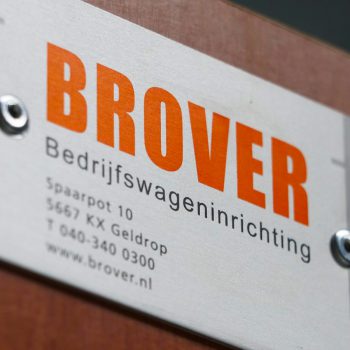 Naam- en logoplaatjes - Brover